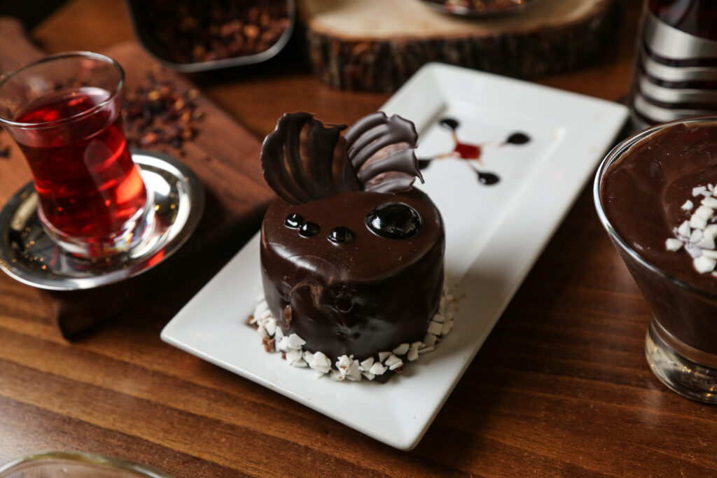 How do I Make a Chocolate Glaze That Will Harden